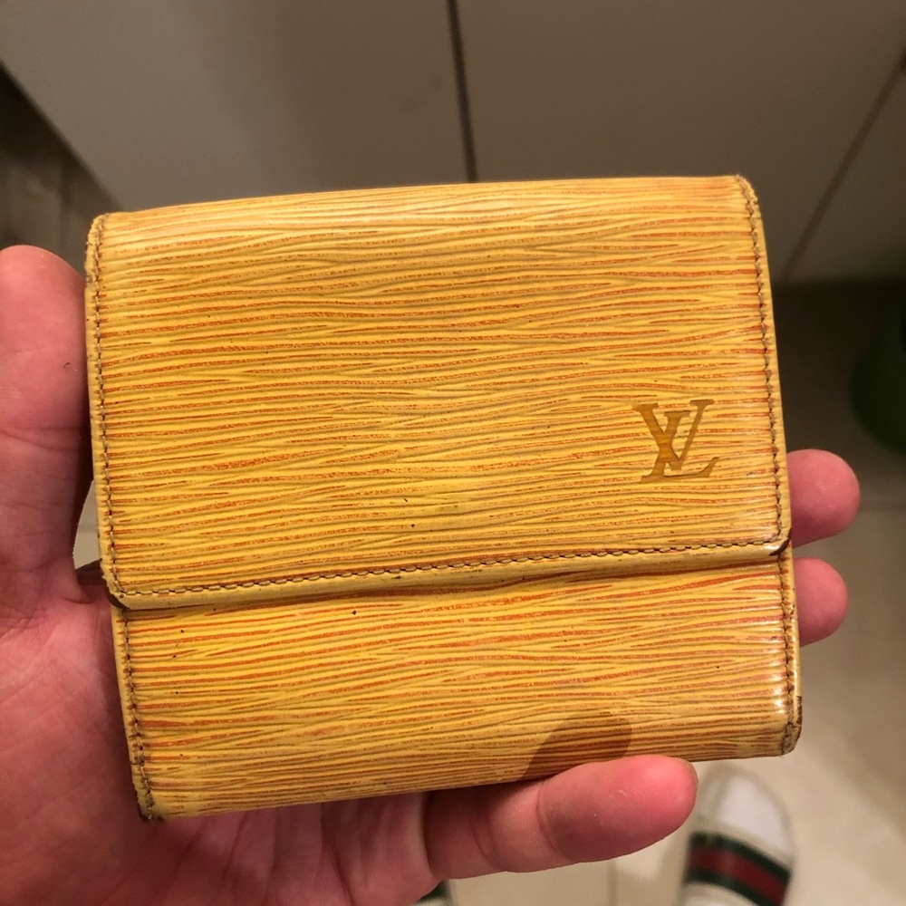 Louis Vuitton epi leather trifold wallet